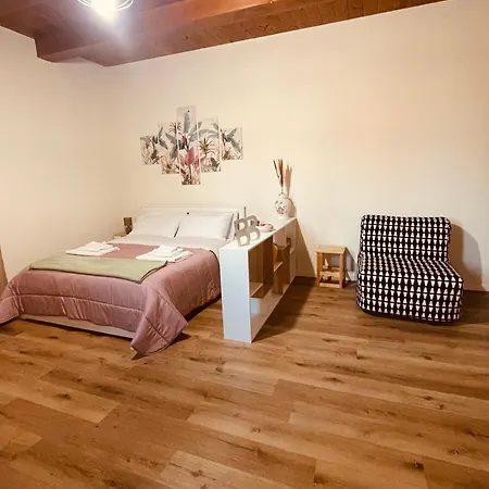 Apartment Rifugio Urbano Bologna Vicino Stazione, Fiera,airport&unipol Arena Parcheggio Pvt Calderara di Reno